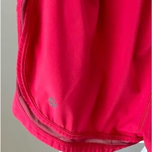 Lululemon "Red/Coral" Hotty Hot Shorts Size 6